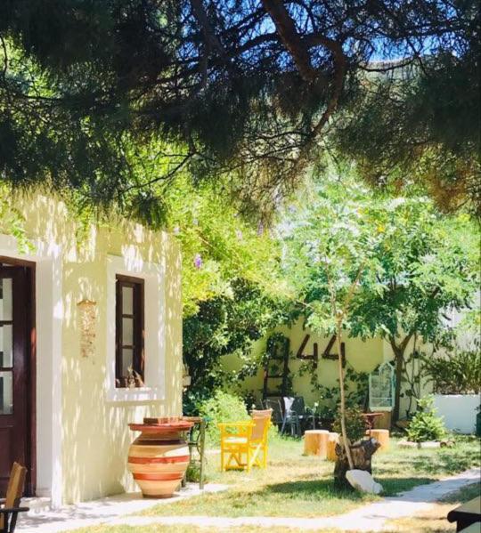 Giannakis Filoxenia Aparthotel Filotion Bagian luar foto