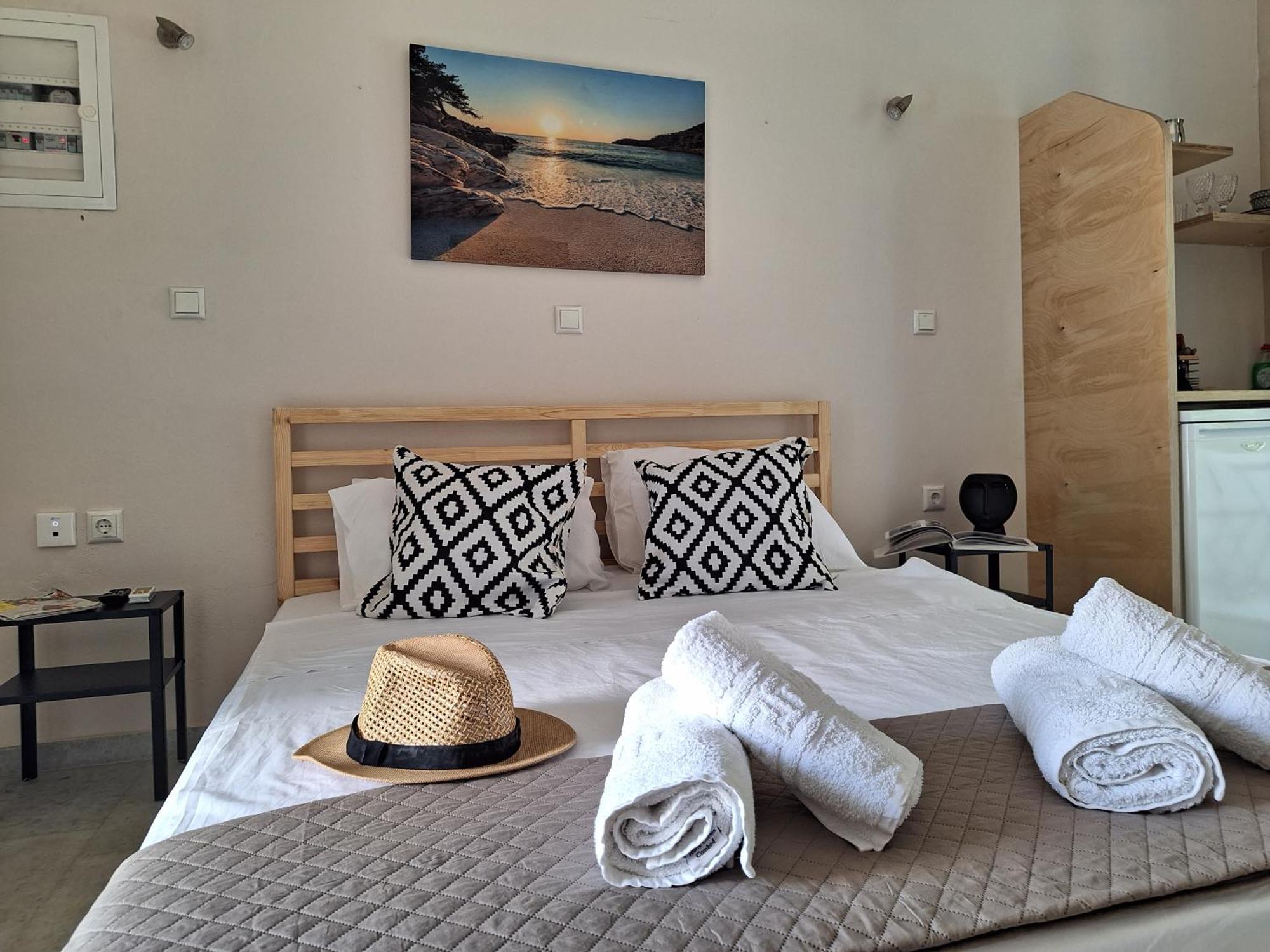 Giannakis Filoxenia Aparthotel Filotion Bagian luar foto