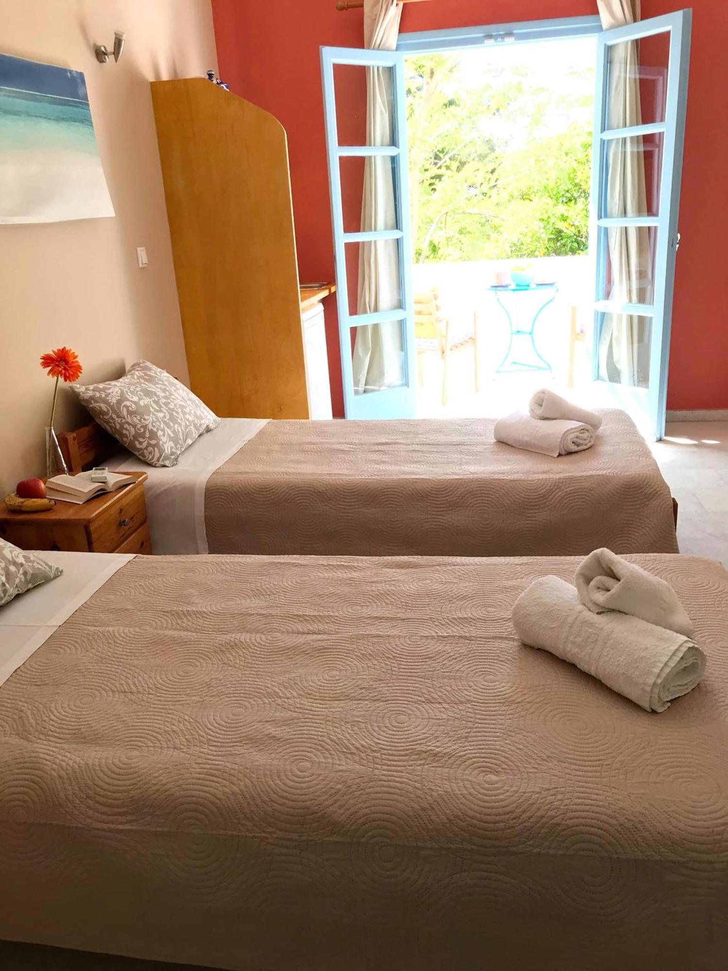 Giannakis Filoxenia Aparthotel Filotion Bagian luar foto