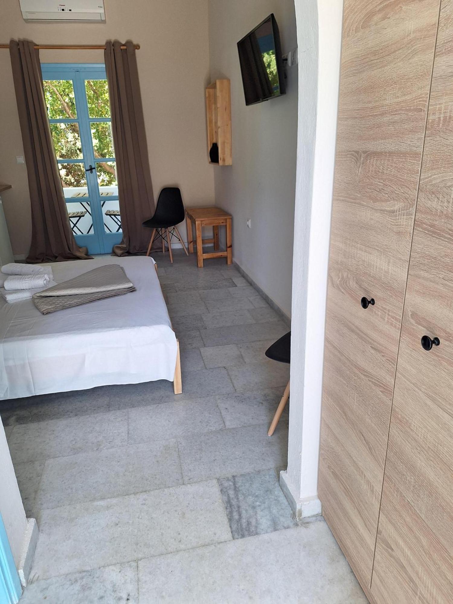 Giannakis Filoxenia Aparthotel Filotion Bagian luar foto